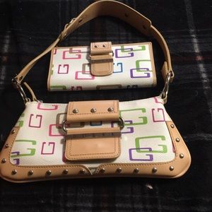 Small Guess purse and matching wallet